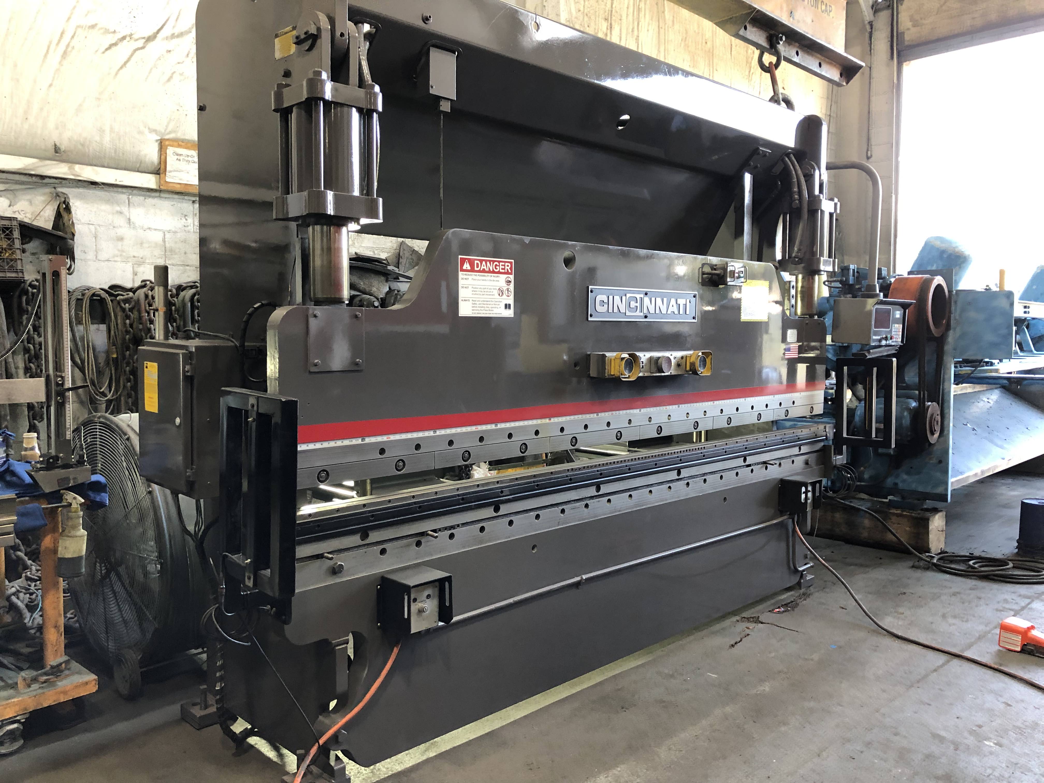 90 Ton X 12'  Cincinnati Model 90C10 Hydraulic Press Brake