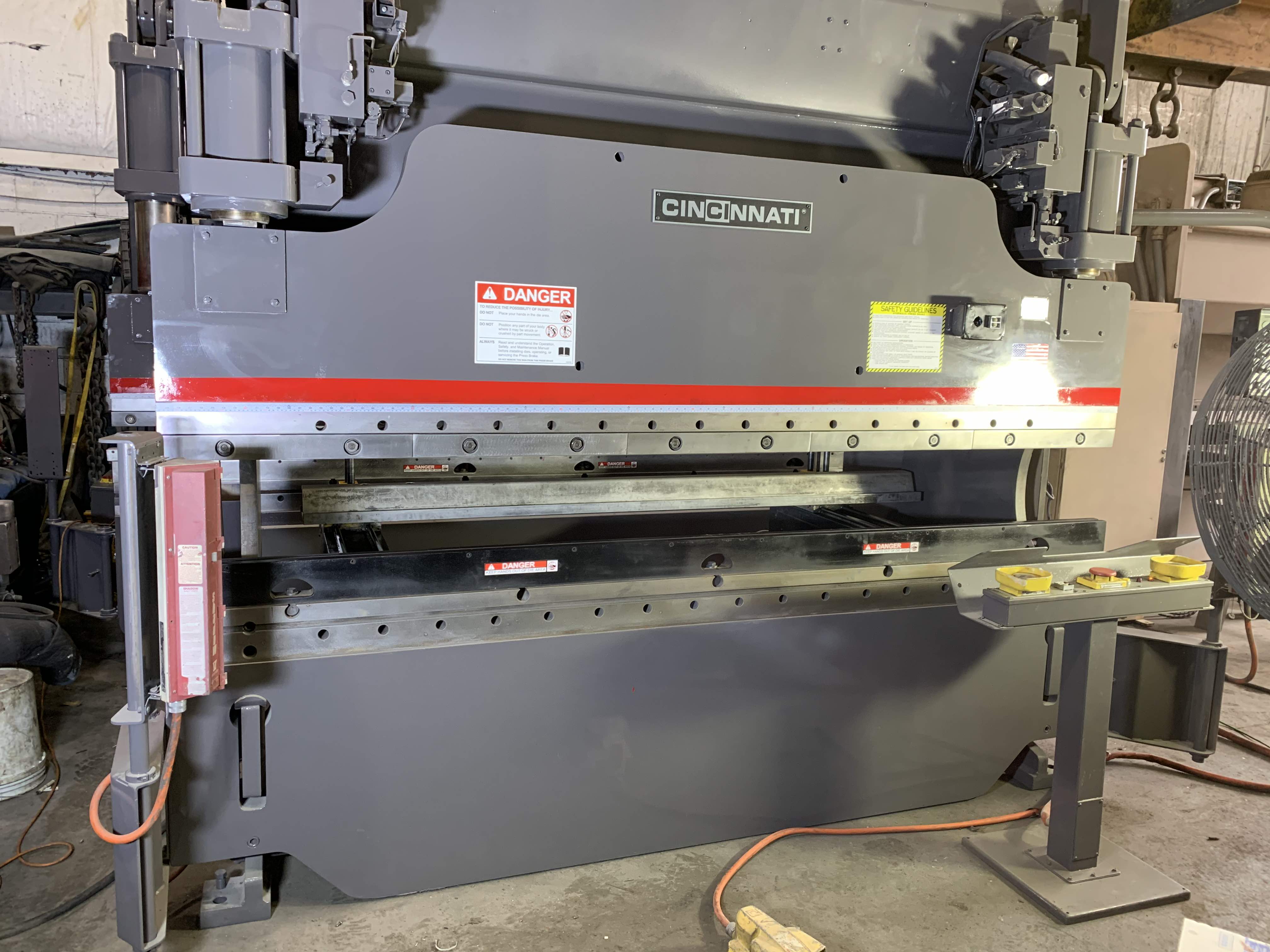 90 Ton X 10' Cincinnati 90 FMII Hydraulic Press Brake