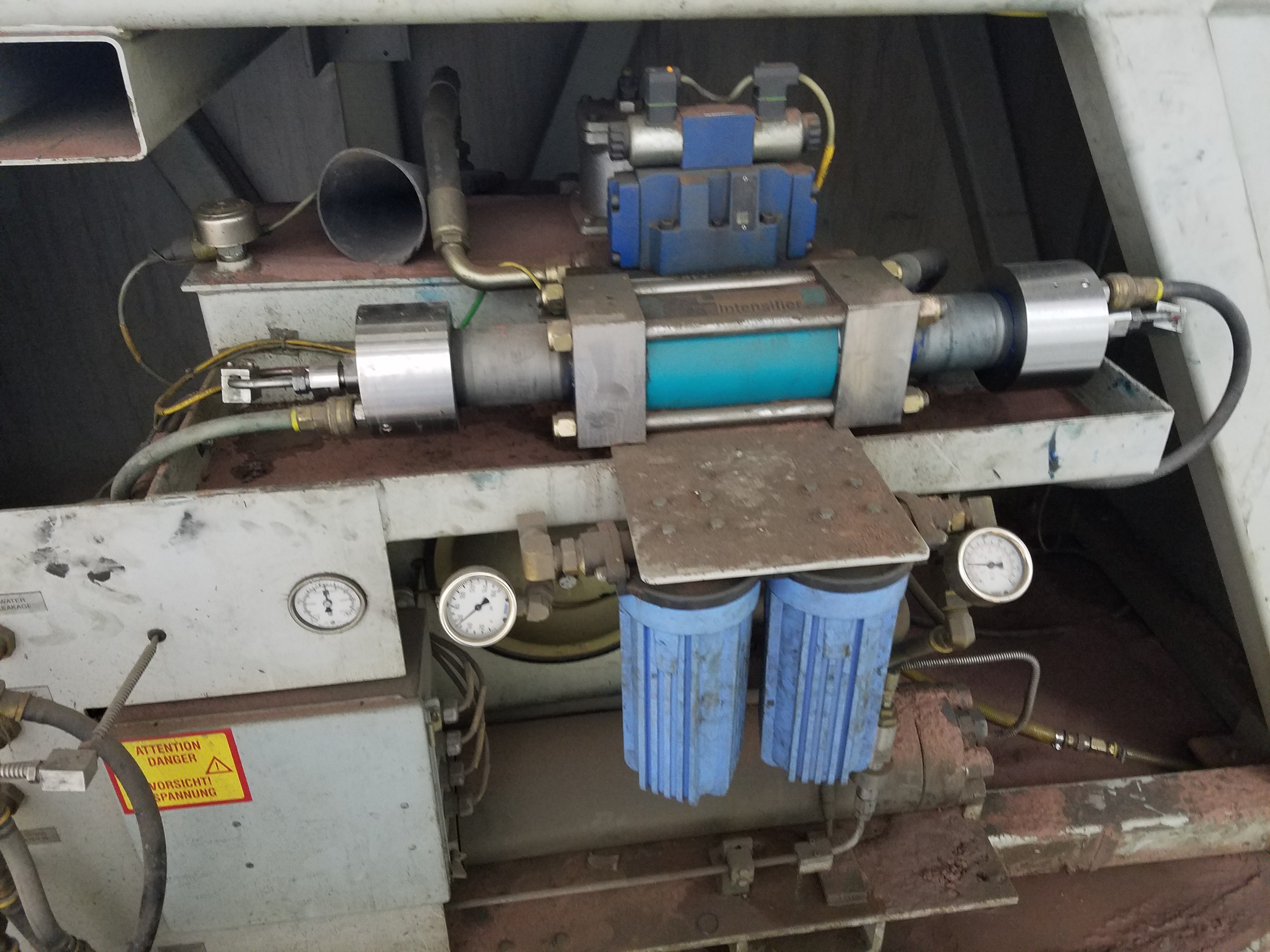 6' X 12' 2004 Flow IFB 6012 Waterjet Cutting System