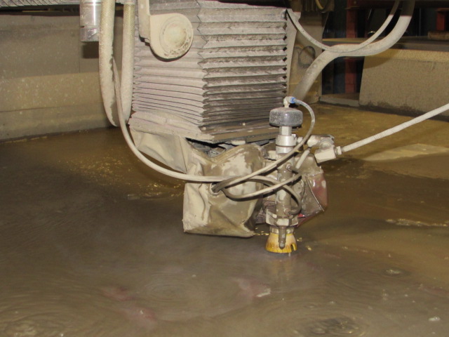 6' X 12' 006 Flow IFB 6012 Waterjet Cutting System