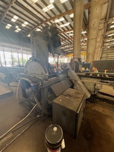30” X 25”  Hyd Mech V-25APC Vertical Band Saw