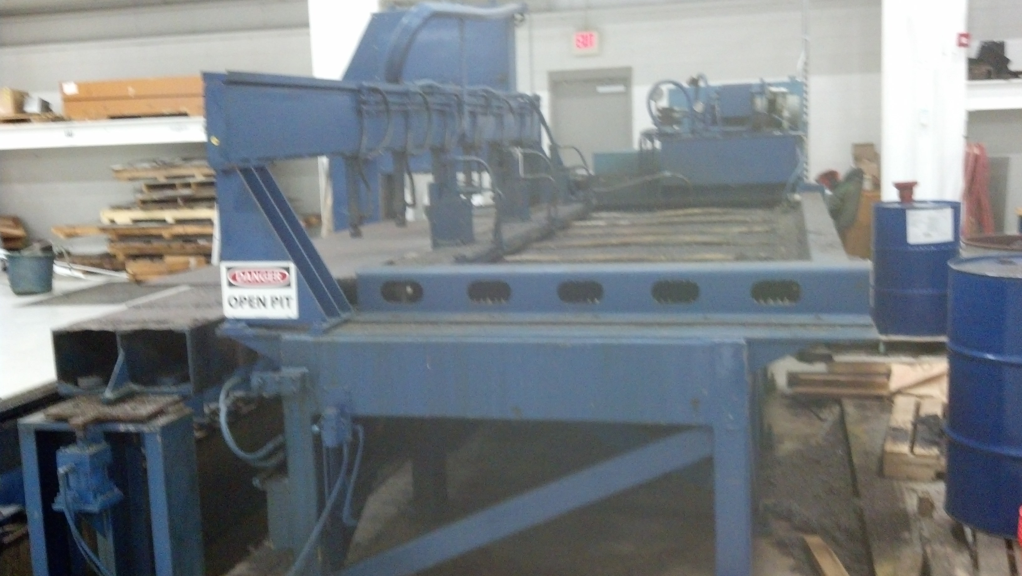 Tannewitz Model 3600MH  Vertical Plate Saw
