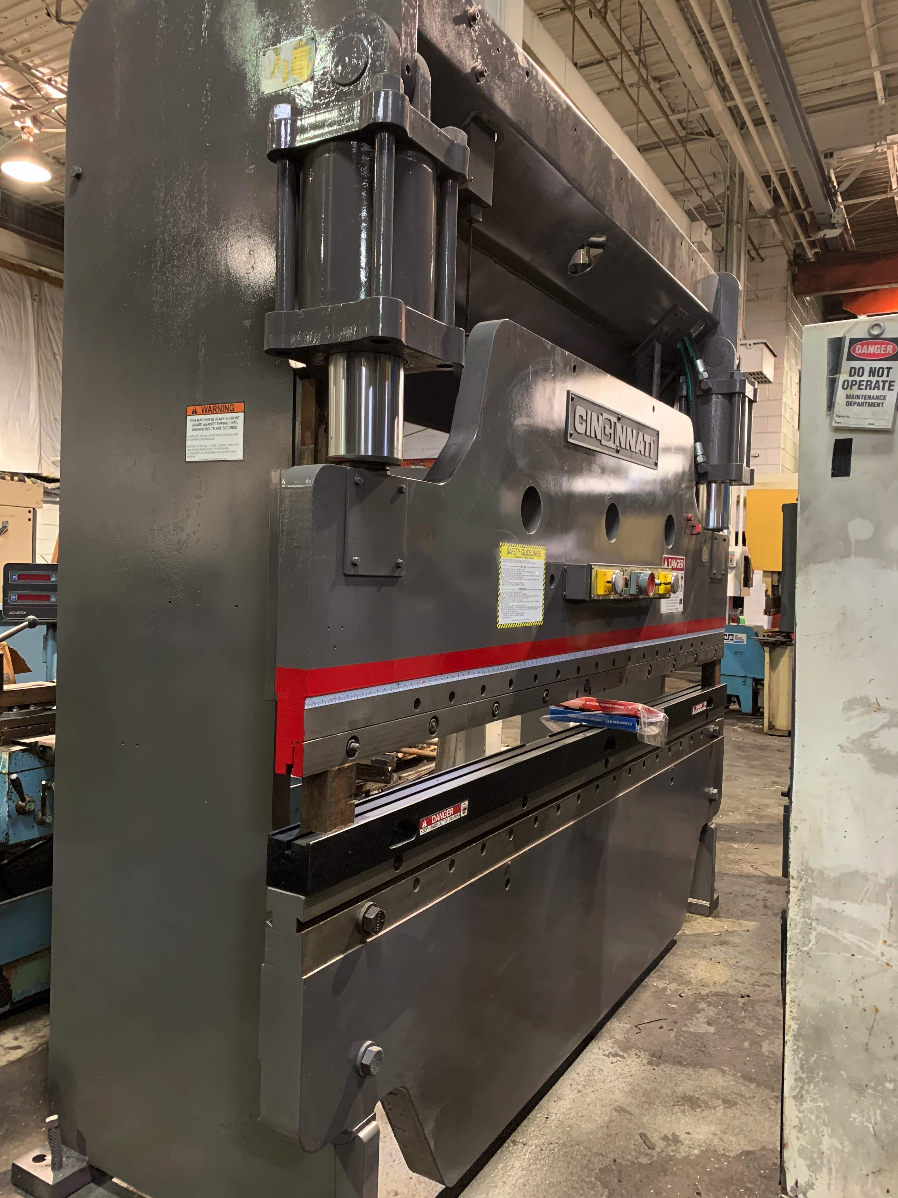 Press Brake 135 Ton X 10' Cincinnati CB Press Brake